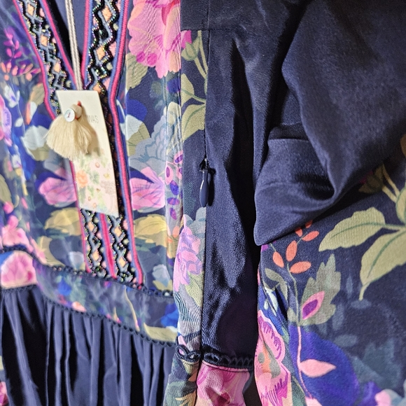 Johnny Was Valeria Silk Floral Beaded Embroidered Maxi Dress Womens Medium NEW - Picture 9 of 9